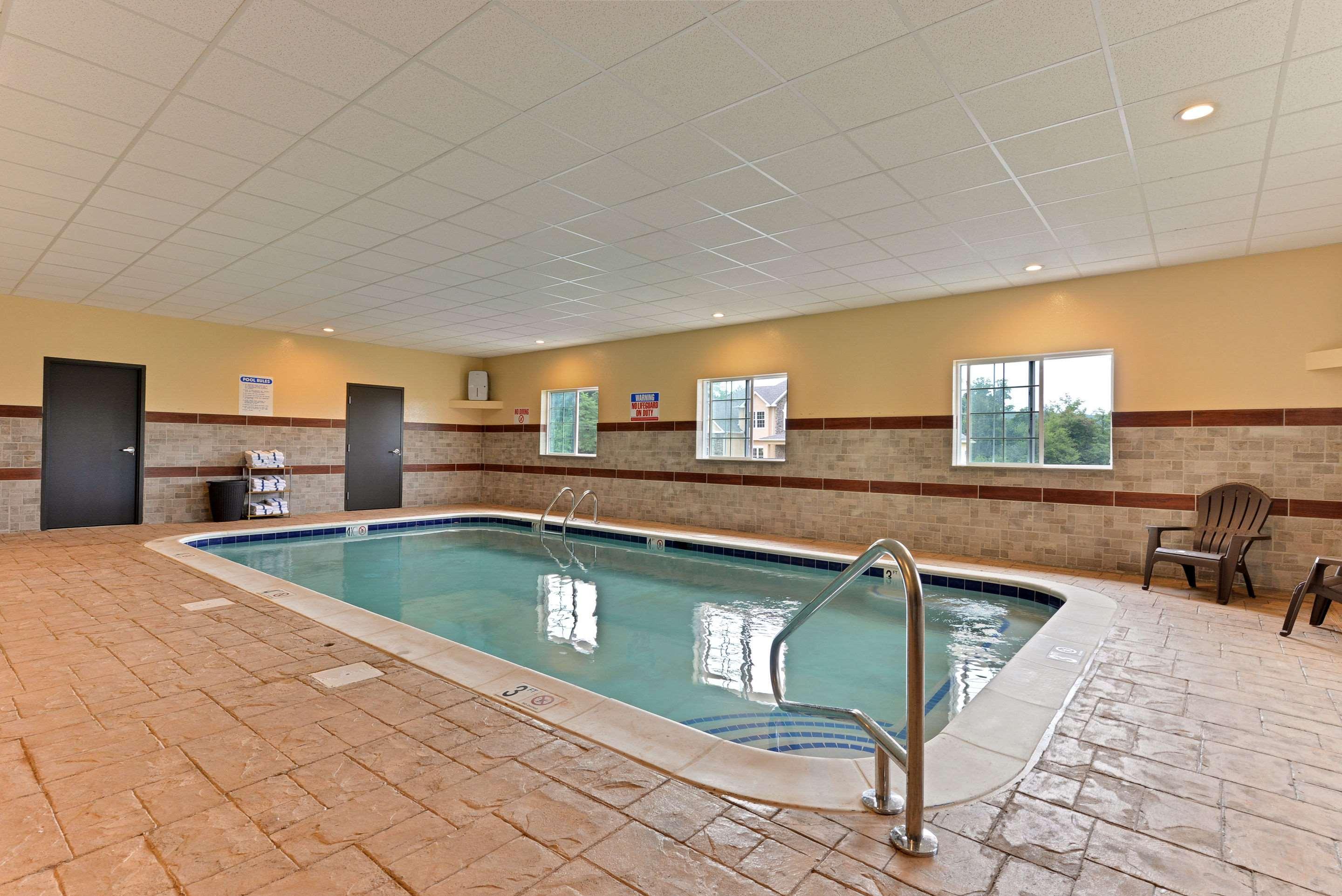 Days Inn & Suites By Wyndham Manheim Lebanon Exterior foto